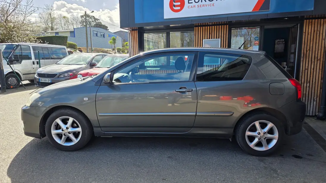 TOYOTA COROLLA IX phase 2