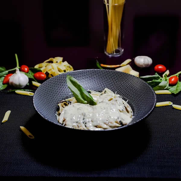 Fettuccine Alfredo
