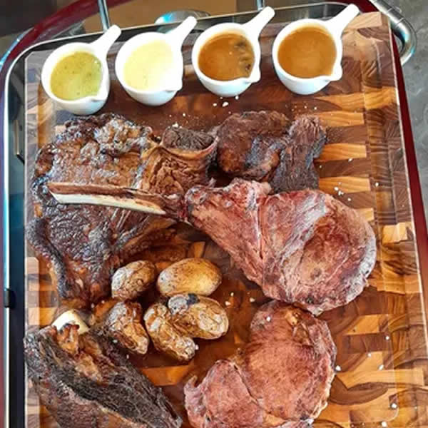 Plateau de viandes premium grillées